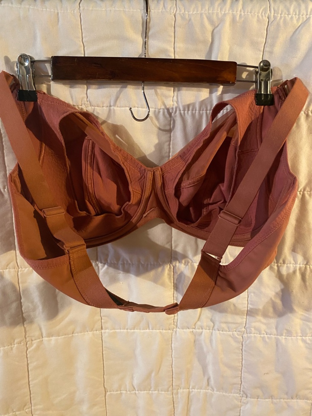 2 Understance Cora FlexWire Nursing Bras - powder pink and dark rose - Picture 6 of 7